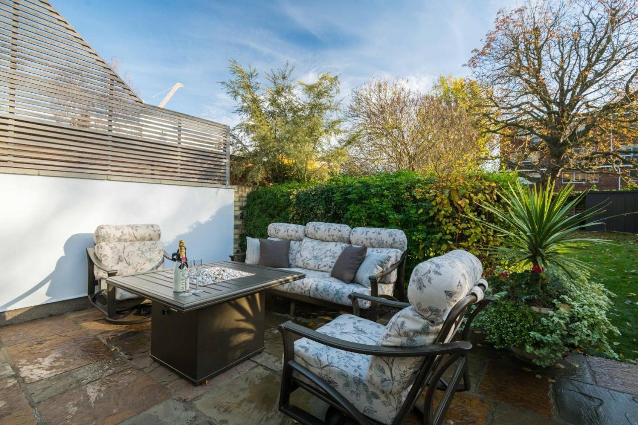 Breathtaking Putney Home With Gorgeous Garden Richmond  Eksteriør billede