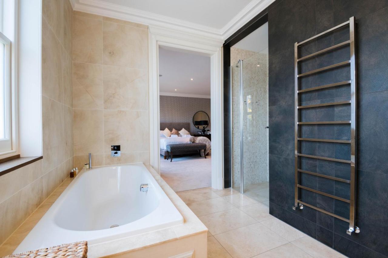 Breathtaking Putney Home With Gorgeous Garden Richmond  Eksteriør billede