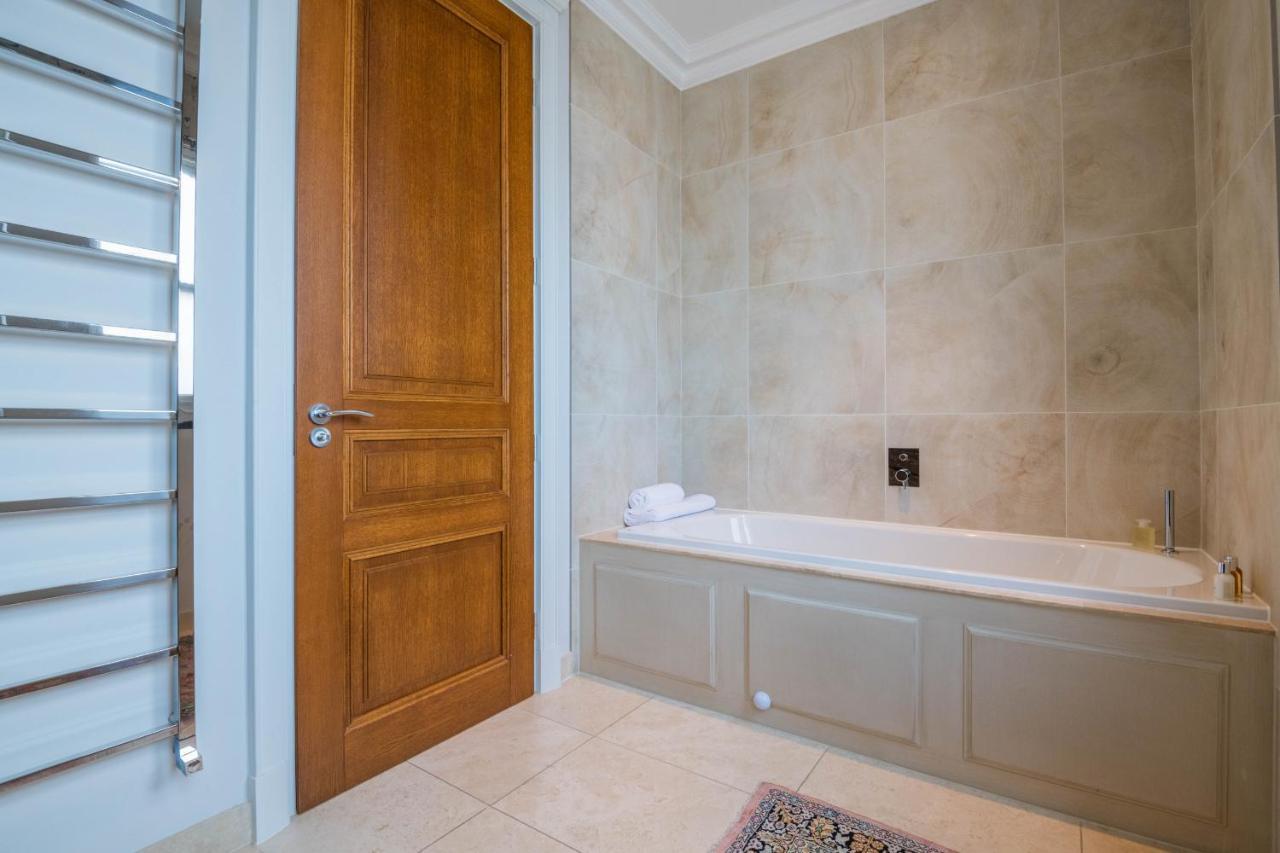 Breathtaking Putney Home With Gorgeous Garden Richmond  Eksteriør billede